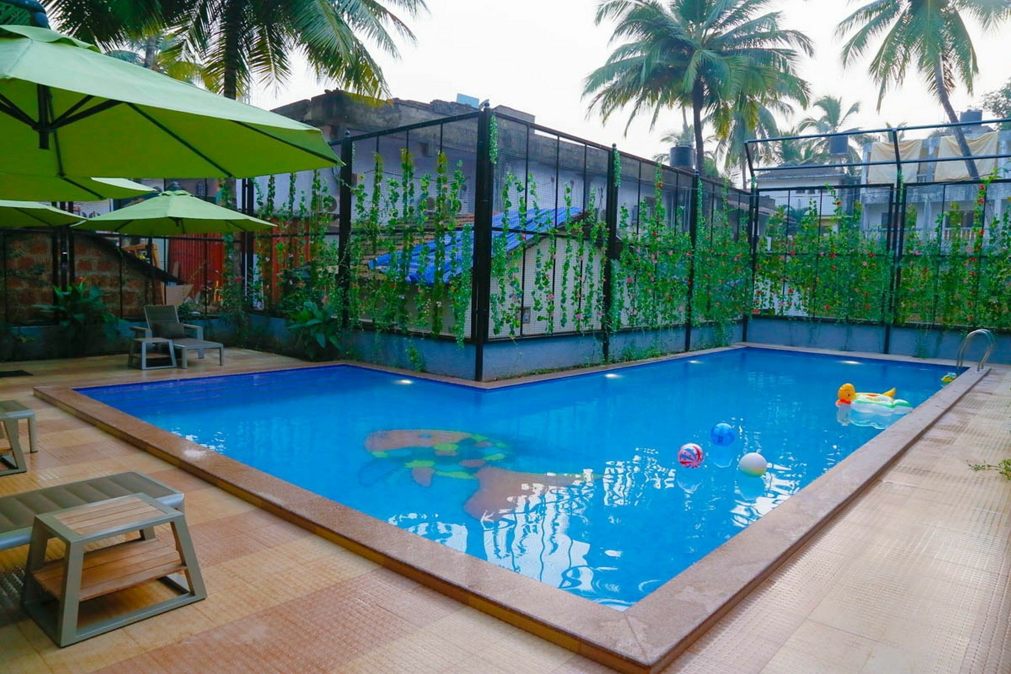 Fabhotel Prime Sarala Crown With Pool, Calangute Beach Exterior photo